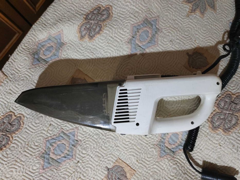 Продам пылесос для автомобиля