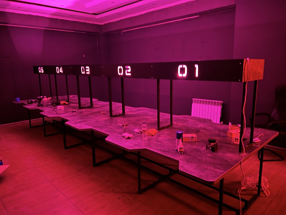 Компьютерный стол  под заказ