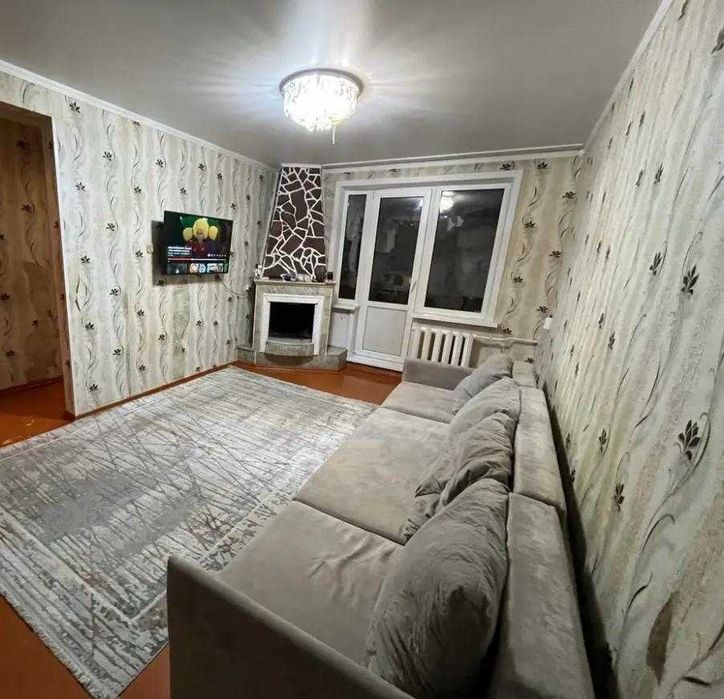 Продам 3 ком в центре СКГУ