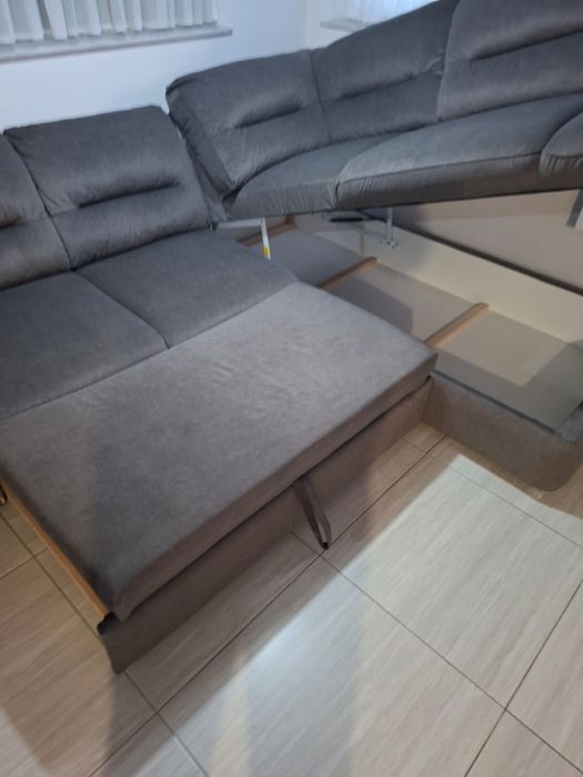 Coltar extensibil cu lada de depozitare - ca NOU