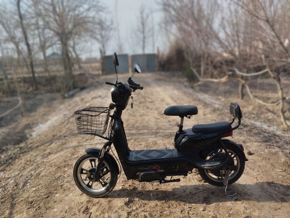 Скутер кунград..