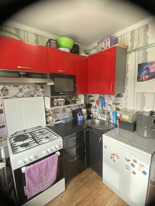 / Продам  2-комн  квартиру с ремонтом по ул Абая (Оптима)