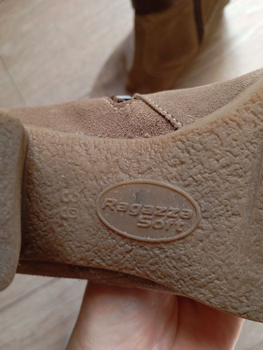 Боти 39 естествен велур