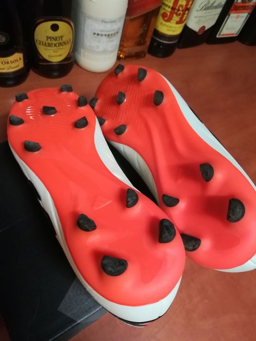 Gheate NOI Adidas Crampoane fotbal nr 38