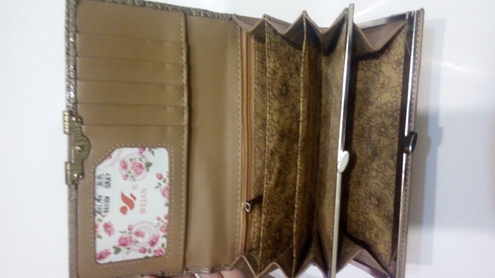 Продам новый клатч  и б/у клатч