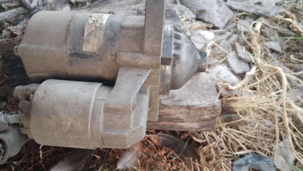 Стартер и генератор  с ниссан премьера Р 11