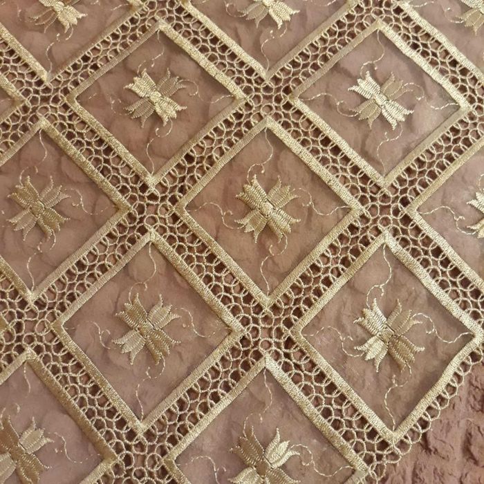 Видове Карета и Тишлайфери