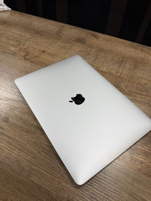 MacBook Air M1 2020