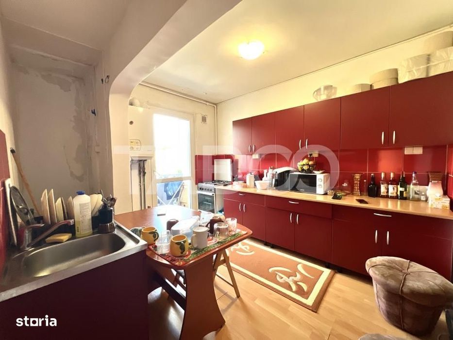 Apartament de vanzare cu 2 camere in Grigorescu bloc izolat cu lift