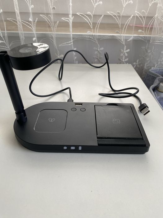 Зарядна станция 4 в 1