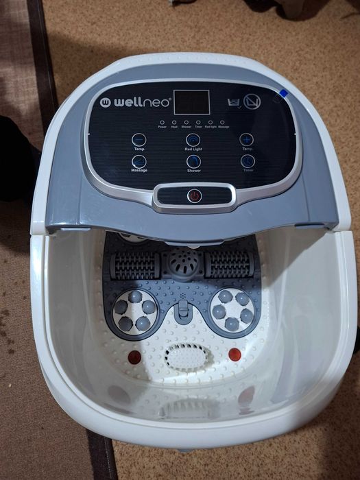 Масажираща вана за крака на Wellneo