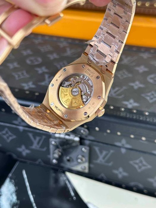 audemars piguet royal oak злато/