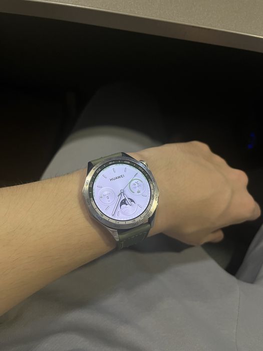 Срочно прожам смарт часы от huawei