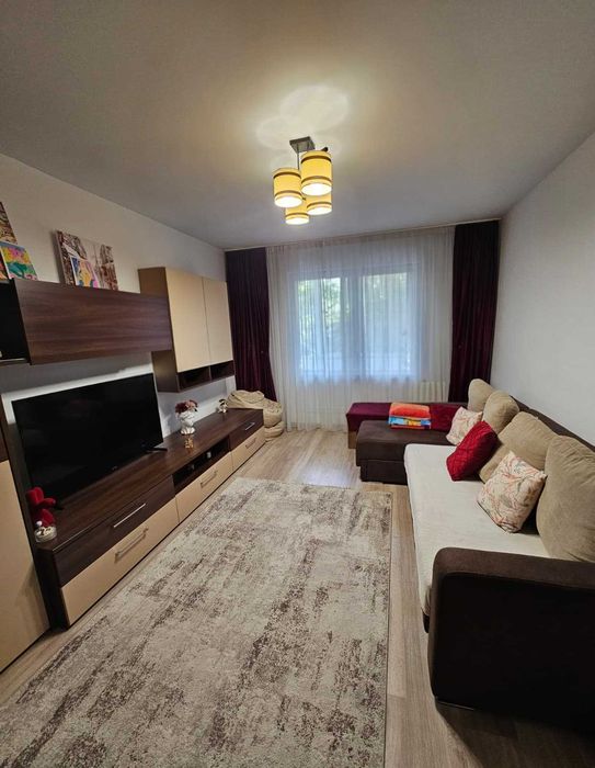 PF Inchiriez apartament 2 camere in Tudor