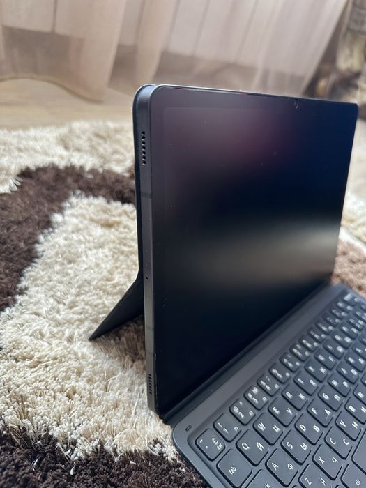 Продам Samsung Tab S8 8/128gb в идеале