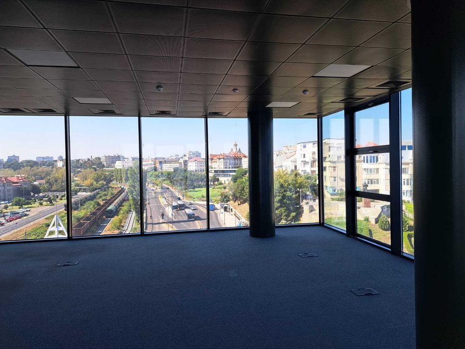 Spatiu de inchiriare - etaj 3 - Poarta 1