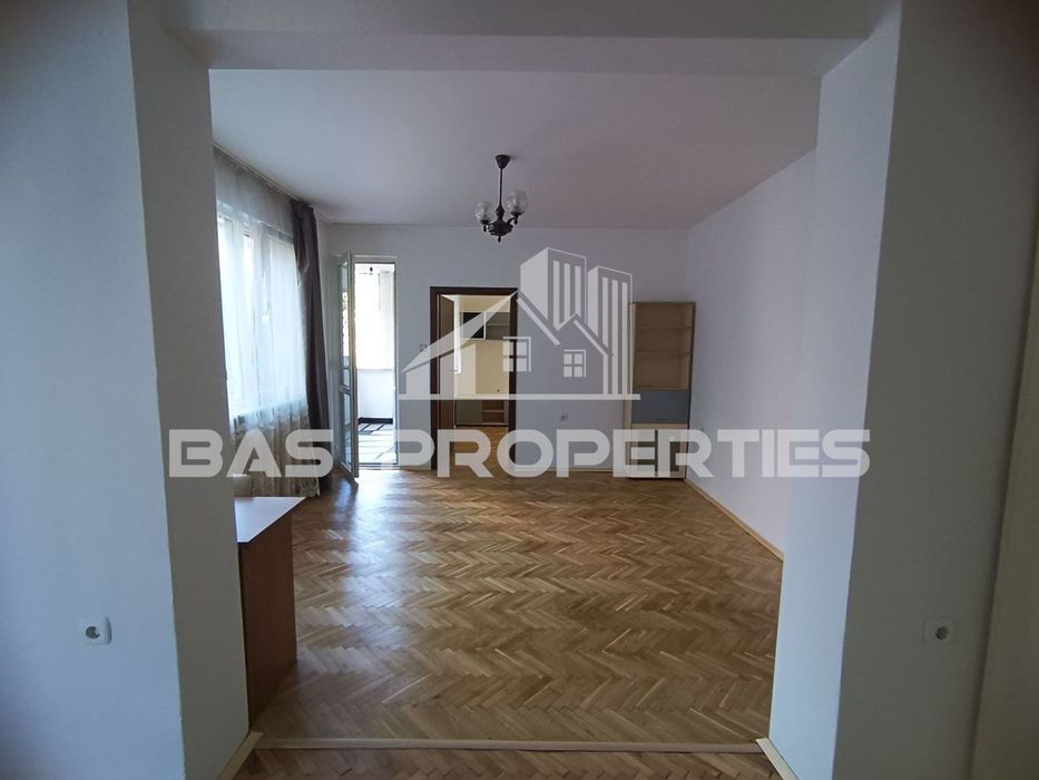 Продава се Двустаен апартамент в София, Гео Милев - 67 кв.м за 1538 €/кв.м - Снимка #1