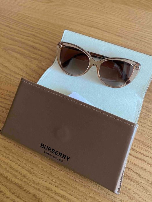 Оригинални слънчеви очила Burberry