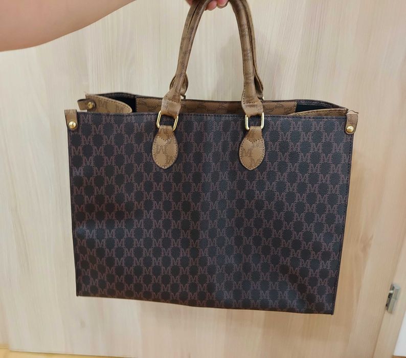 Дамска чанта (по модел на Майкъл Корс)