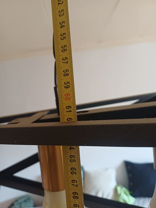 Модерен метален,висящ плафон в черно и златисто