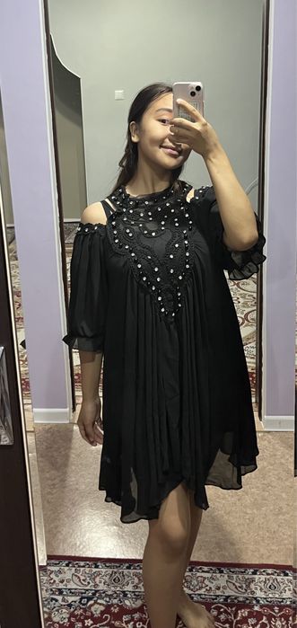 Продаю туфли и платья