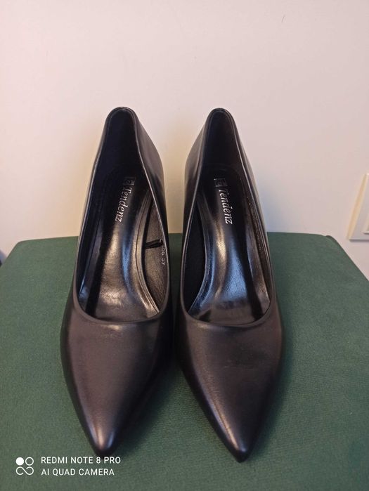 Нови обувки на ток