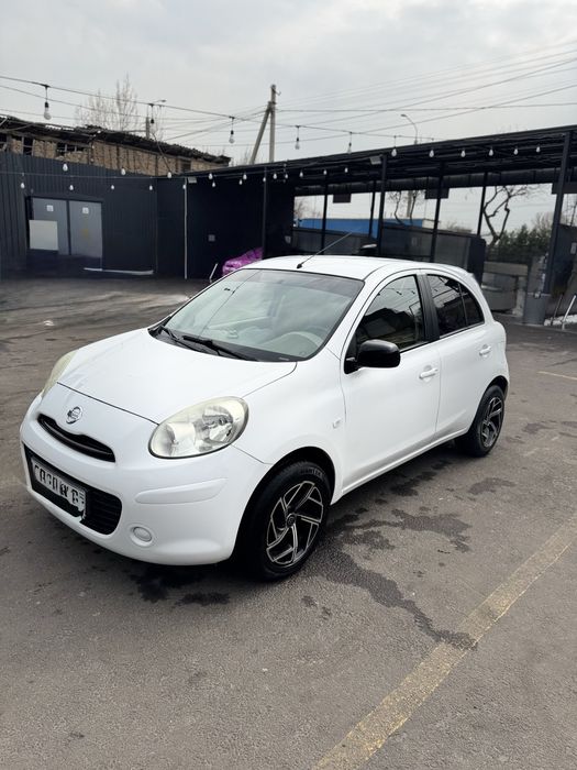Ниссан микра 2012/13 японский сотилади