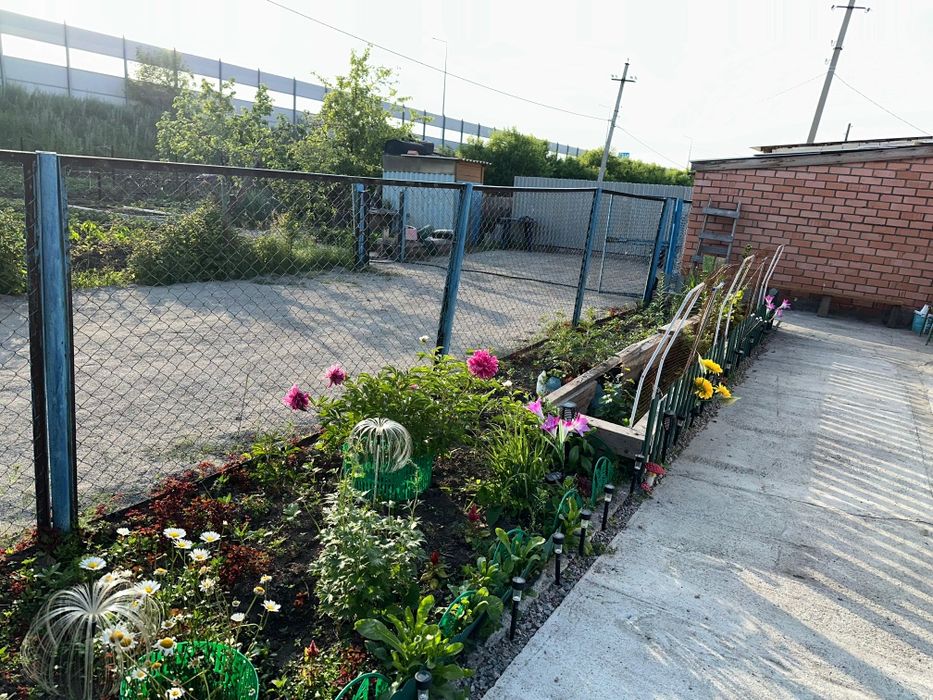 Продам частный,жилой дом 4 сотки.