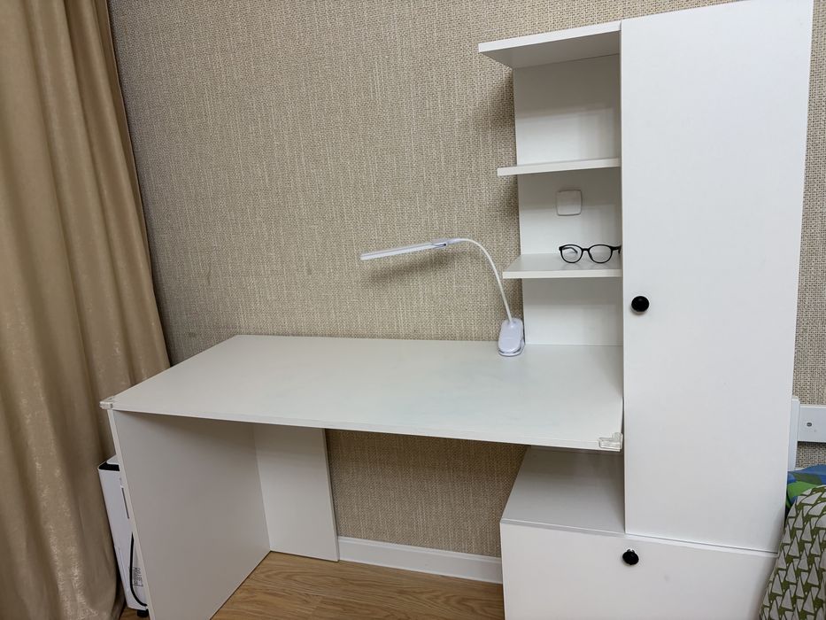 Продам  стол для школьника