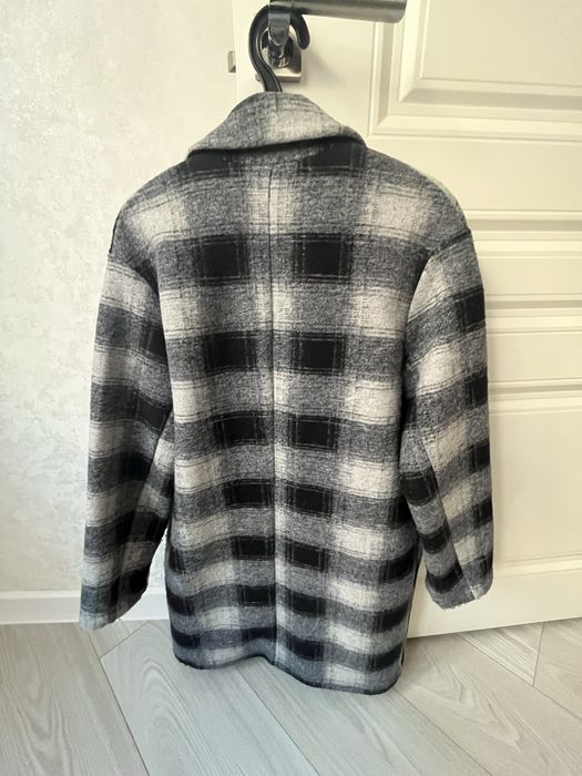 Продам верхнюю одежду