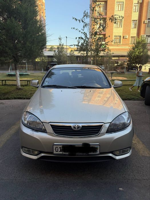 Продаётся срочно Gentra Daewoo