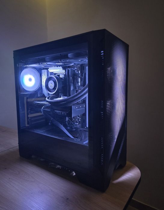 PC Gaming  – Ryzen 7 9850X3D + RTX 5070 12GB – 32GB DDR5 – SSD 2TB