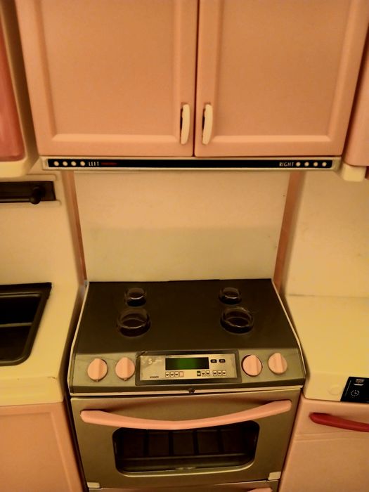 Кухонный уголок для кукол