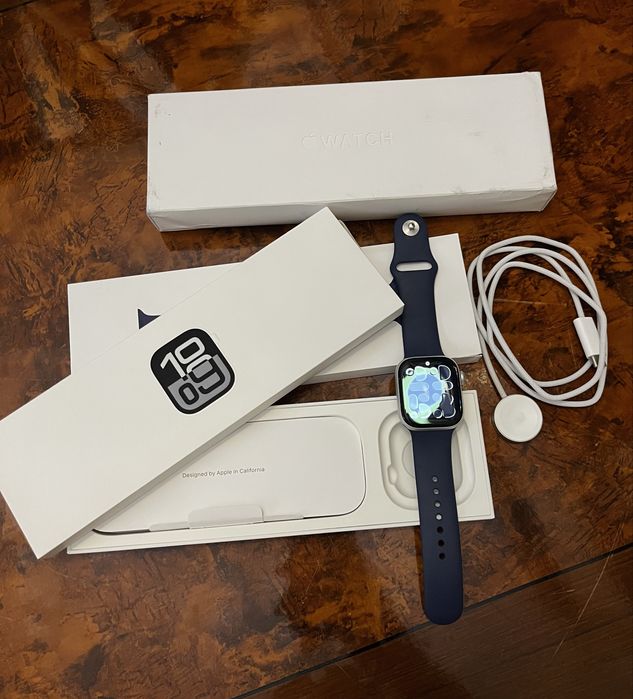 iWatch 10/42 99% starlight