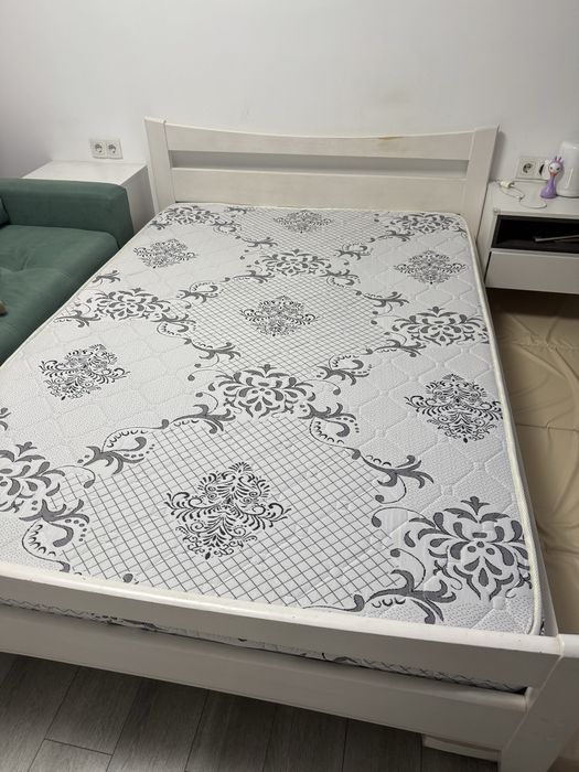 Кровать 140*200 с матрасом