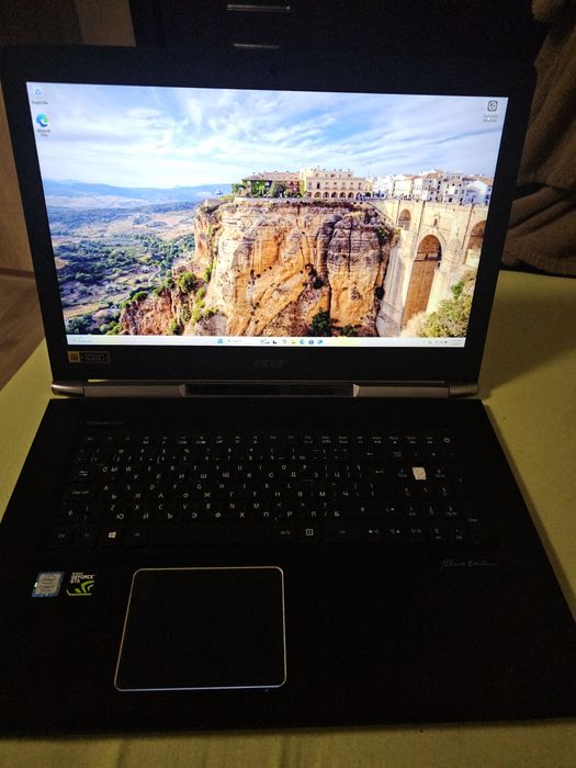 Геймърски лаптоп Acer Aspire Nitro V17 VN7-793G Black Edition