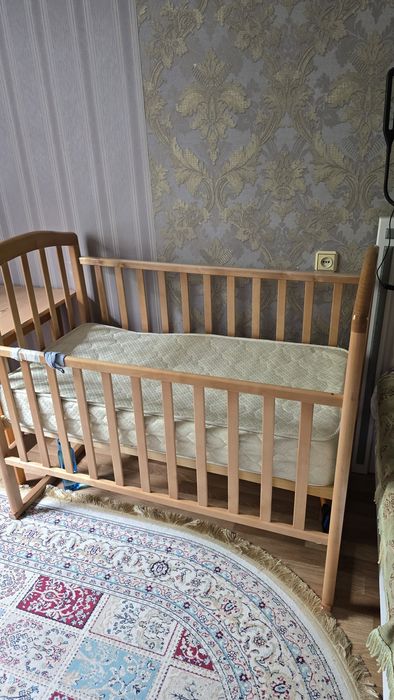 Продам детскую кровать. 4500