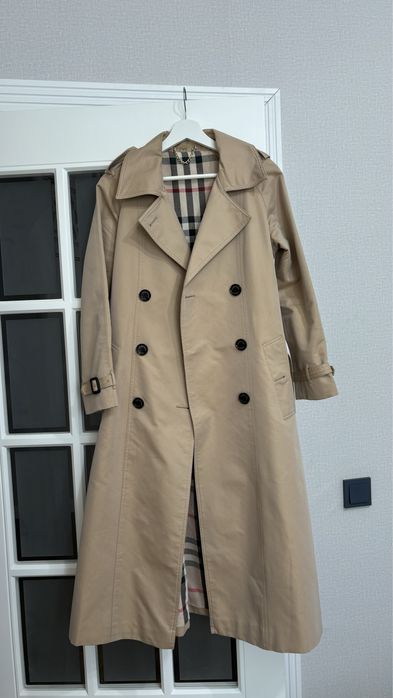 Бежевый тренч А силуета
