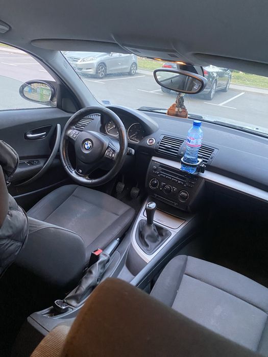 BMW e87 118d 2006г.