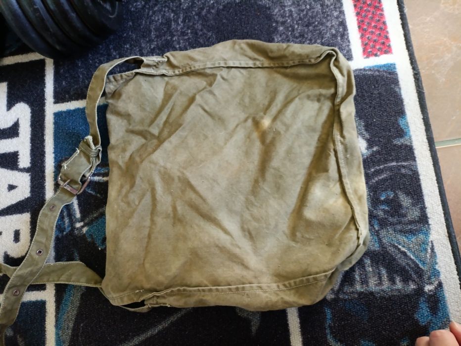 Лот военни мешки и паласки, запазени, без скъсано мухъл и лоши миризми