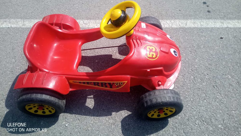 детска количка пластмасова червена