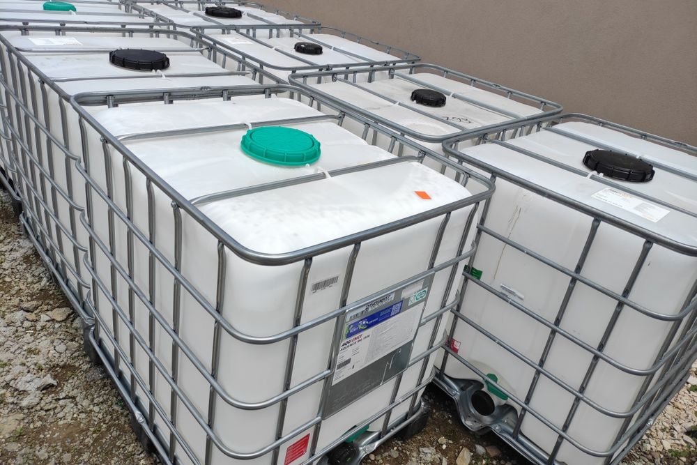 Бидони 1000 литра,цистерни един тон