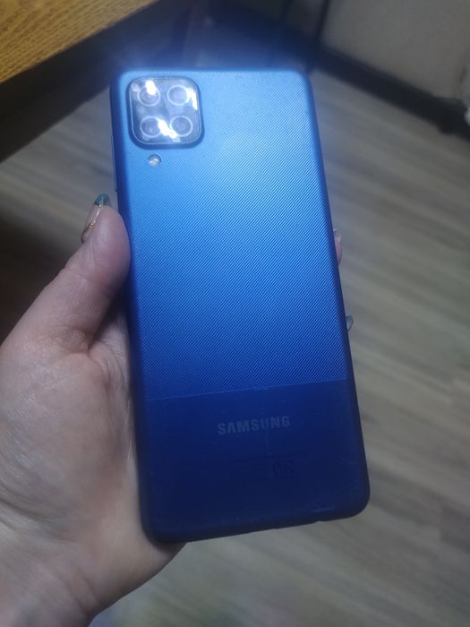Продам телефон Samsung A-12 б/у