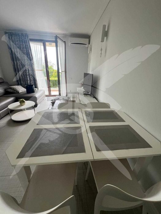 Продава се Тристаен апартамент в Свети Влас - 80 кв.м за 2250 €/кв.м - Снимка #2