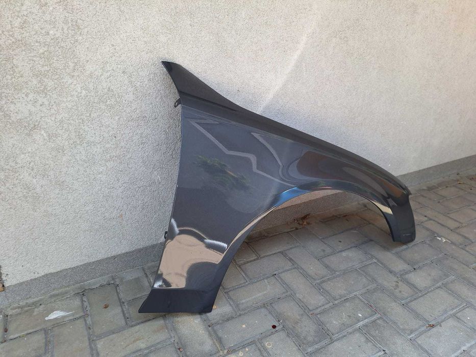 Aripa Fata Dreapta Audi A4 B8 An 2007-2011 Vopsita Albastru