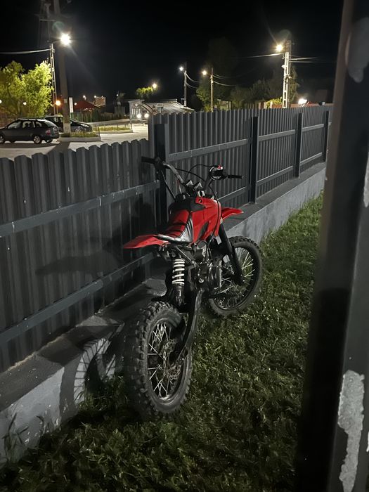 Vand cross kxd de 125cc (CITITI DESCRIEREA)