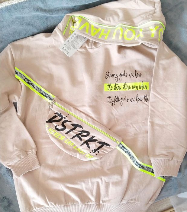 Продам детские вещи