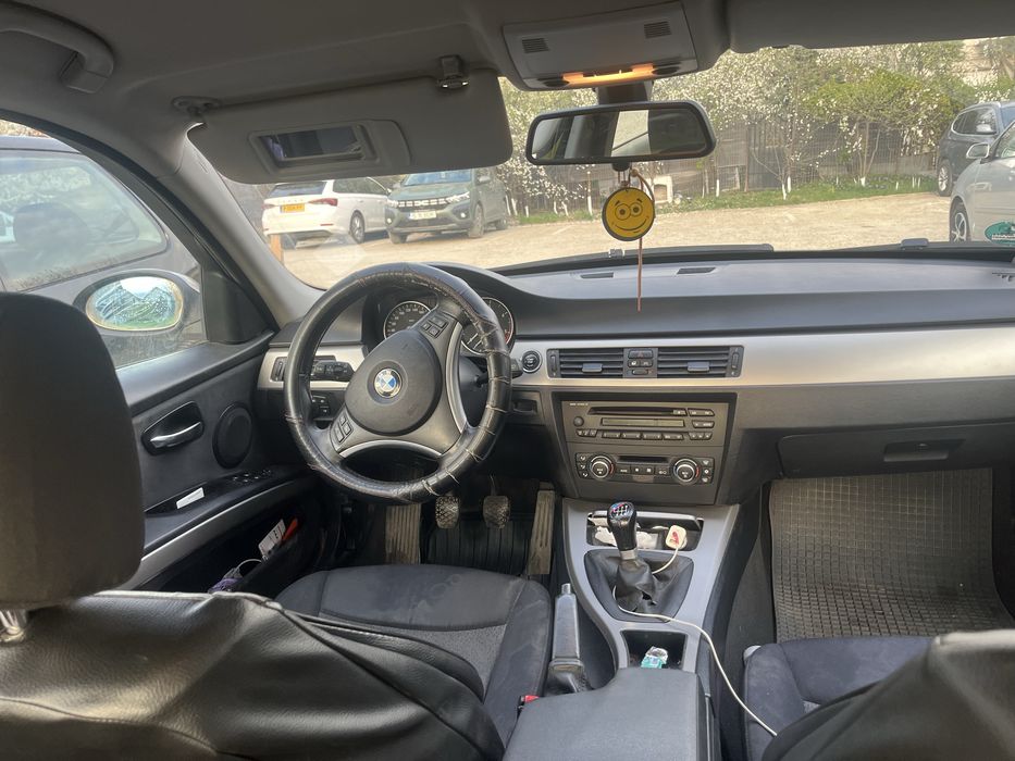 Bmw e90 m47 2007  distributia in fata