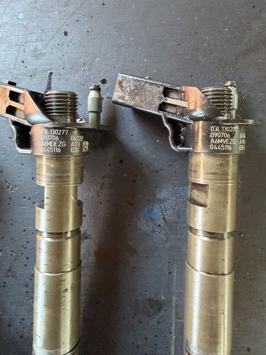 Injector,injectoare vw,audi 2.0 tdi\CAGA\CBAB\cod 03L130277\