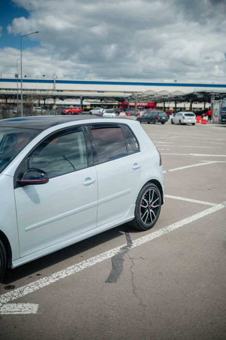 VW Golf 5 1.9 TDI DSG – motor refăcut, modificări premium